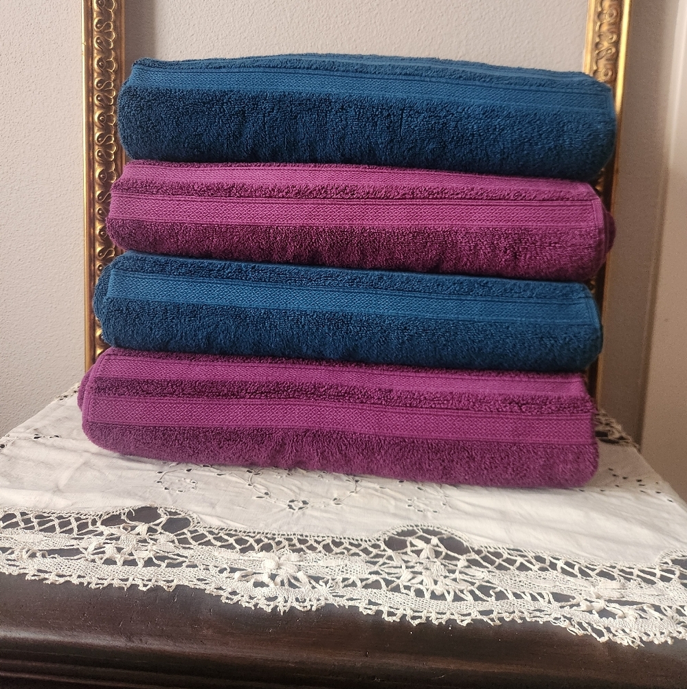 2x Charisma Resort Towels - Picture 3 of 8